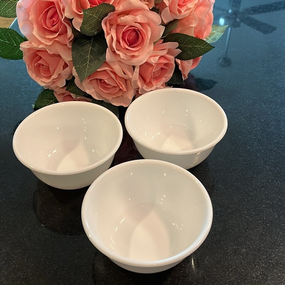 Dessert Bowl "Winter Frost" White (Corelle) by Corning - (Set of 3) - Picture 2 of 5